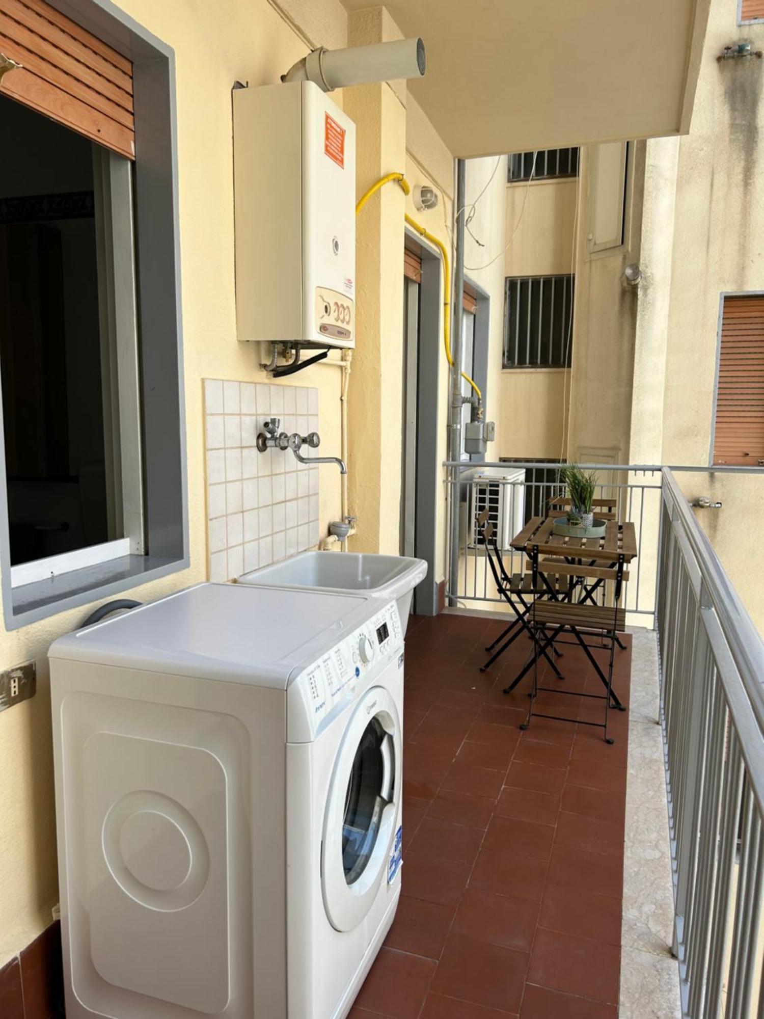 4 Country Side - City Center Palerme Extérieur photo