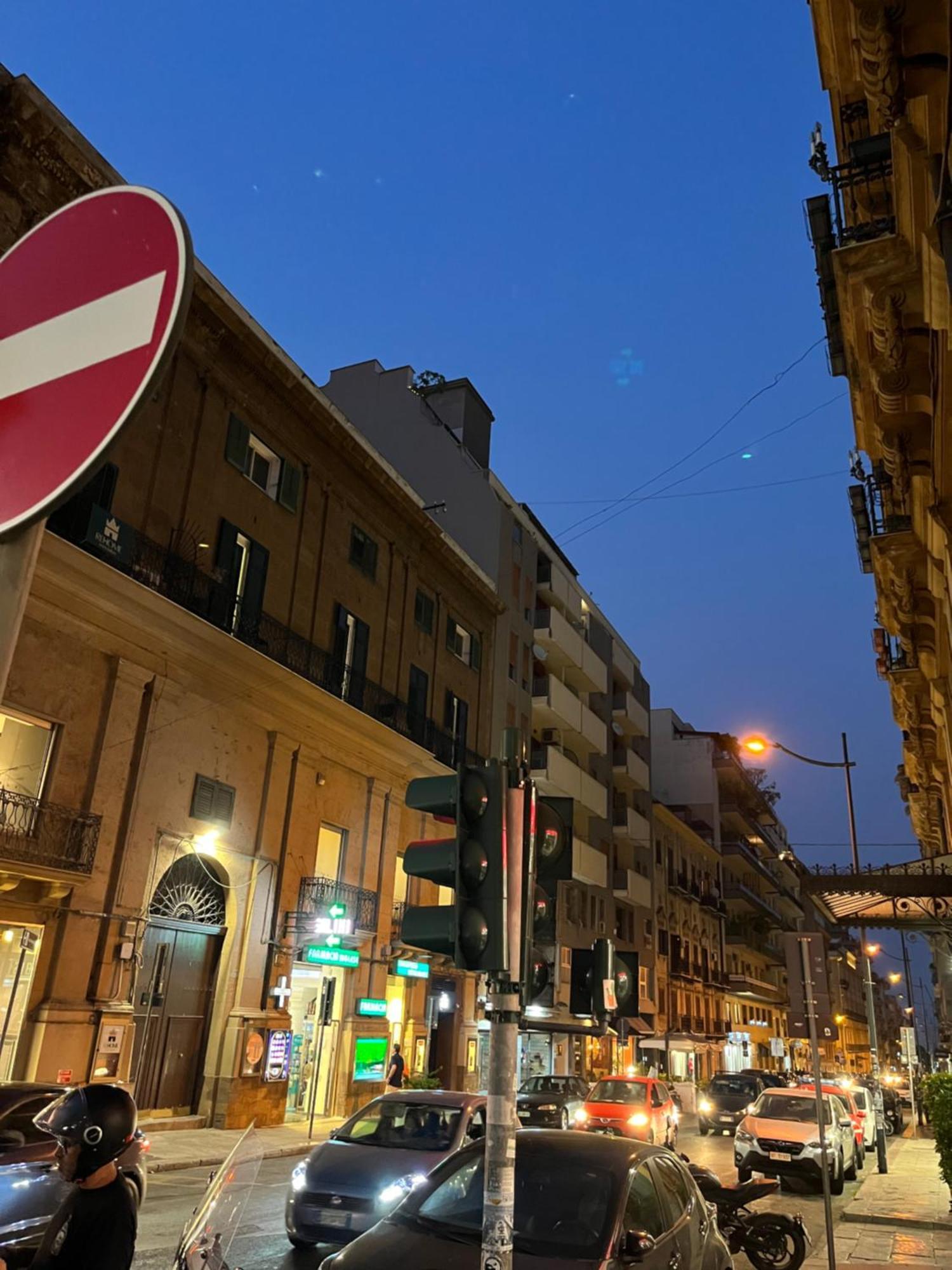 4 Country Side - City Center Palerme Extérieur photo