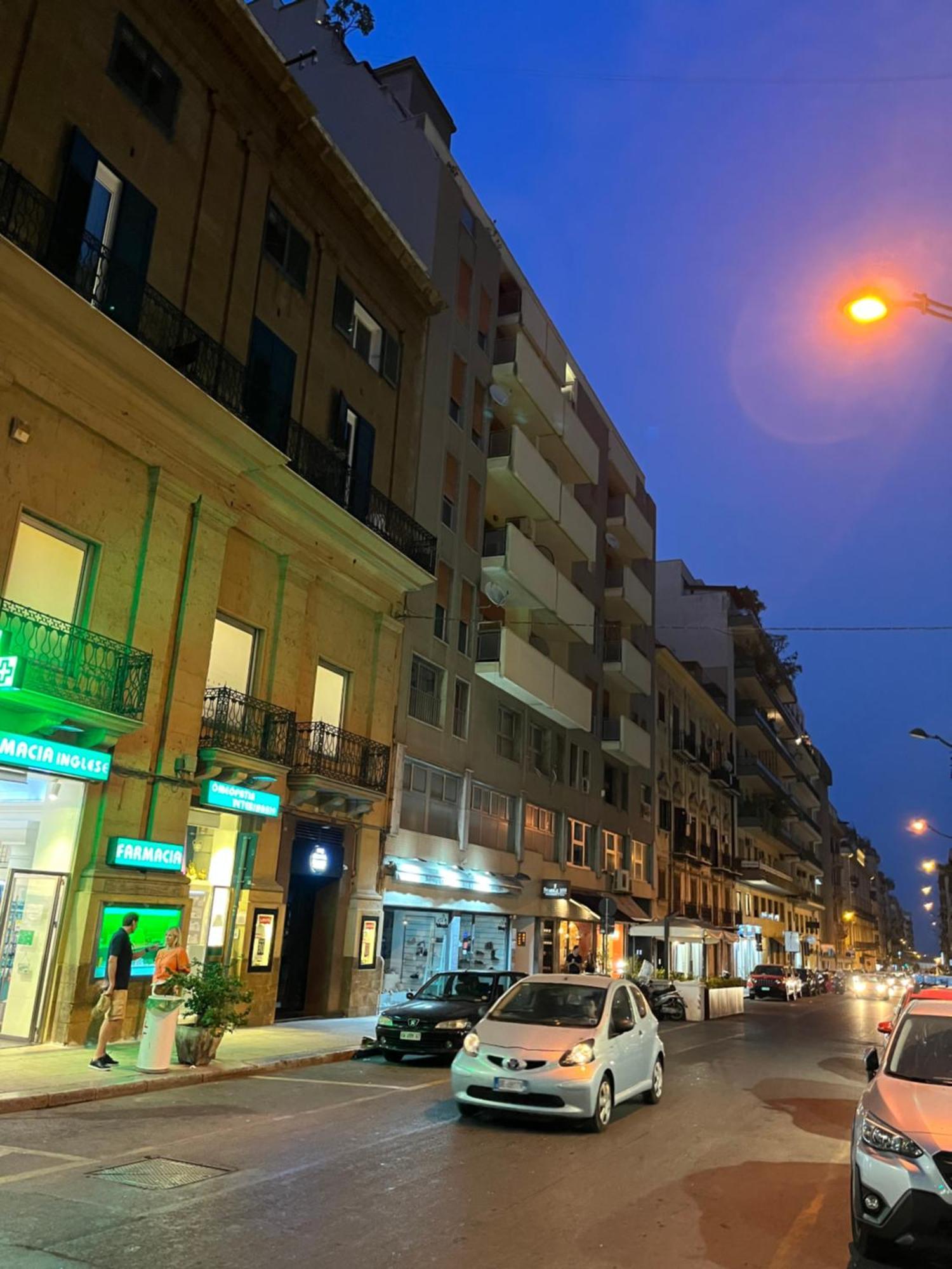 4 Country Side - City Center Palerme Extérieur photo